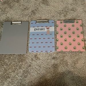 Bundle of clipboards